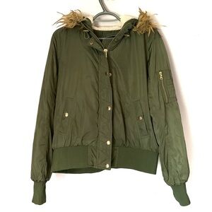 Forever 21 Ladies Size Large Army Green Jacket
